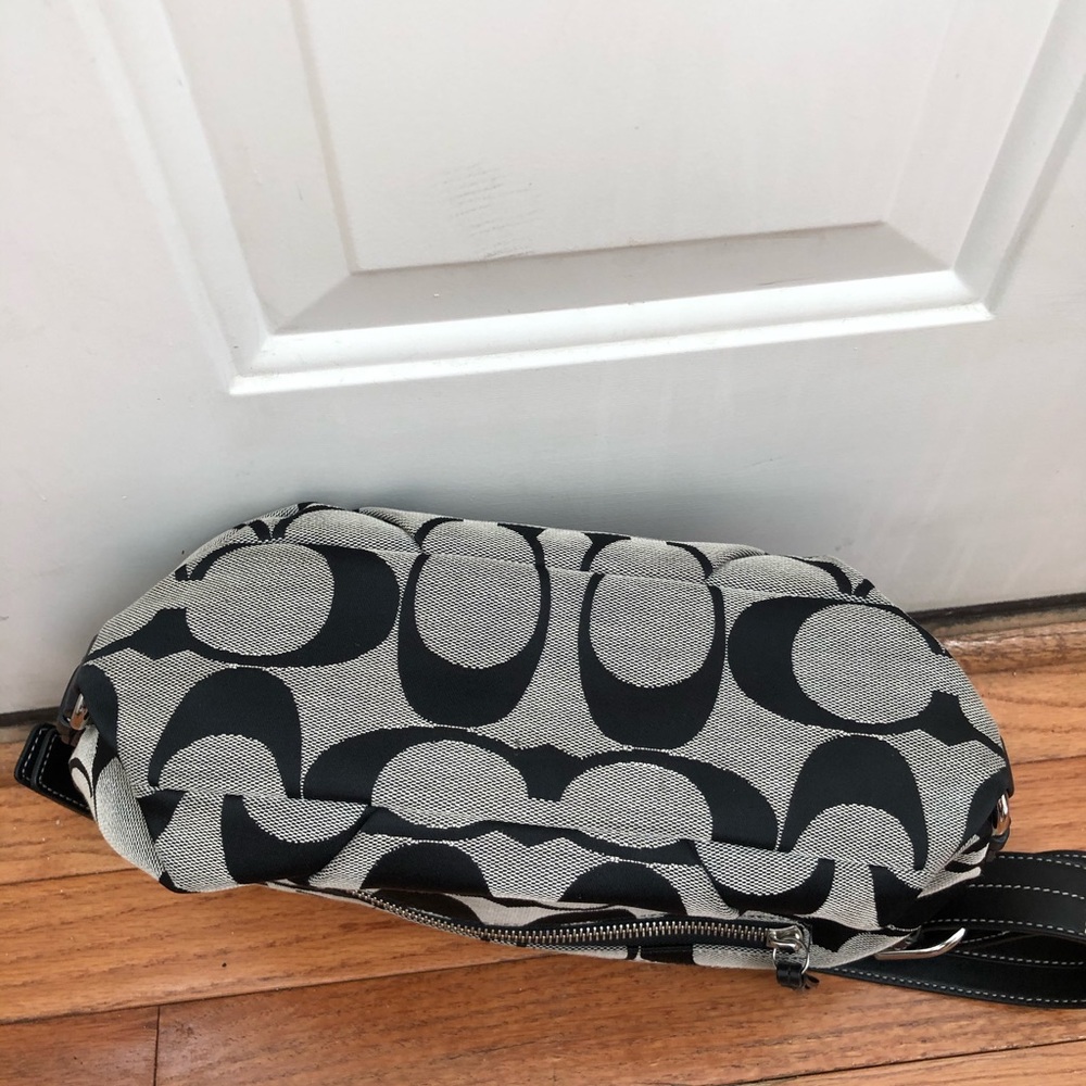 Coach convertible signature duffle bag - Picture 2 of 7